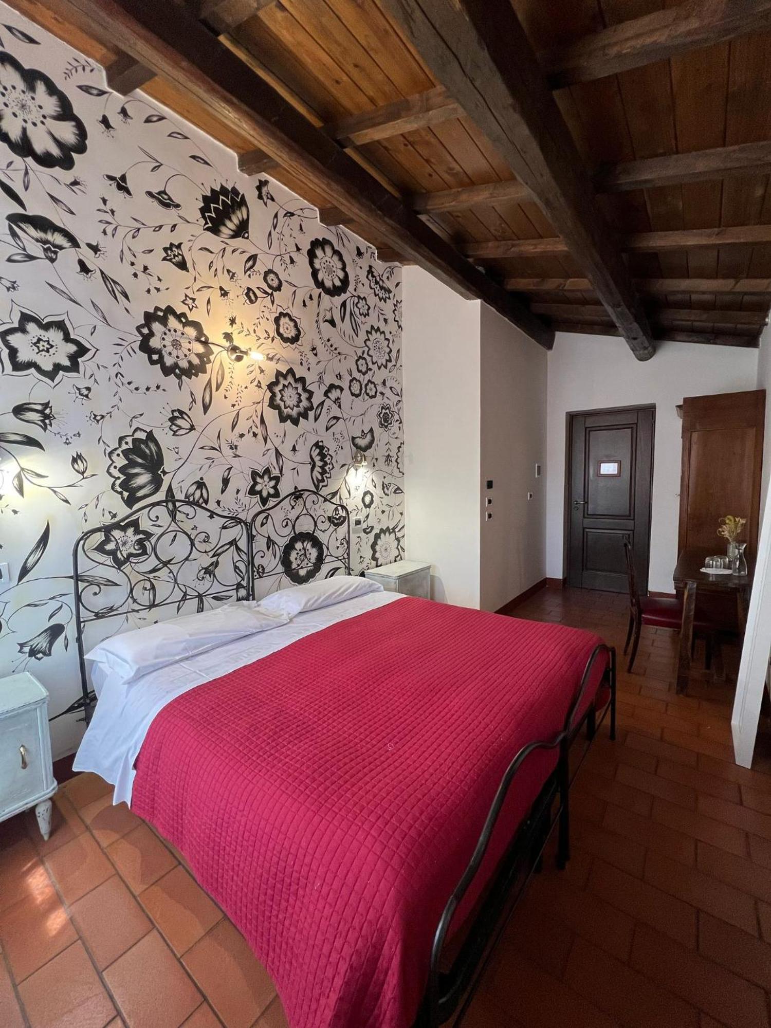 Locanda Sul Lago Santo Stefano Di Sessanio Exterior foto